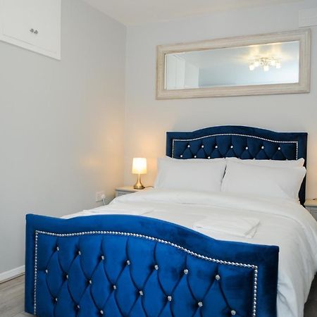 Greater London, 1 Bed London Flat, Parking, Nr Metro Stations, 15Mins To London Διαμέρισμα Εξωτερικό φωτογραφία